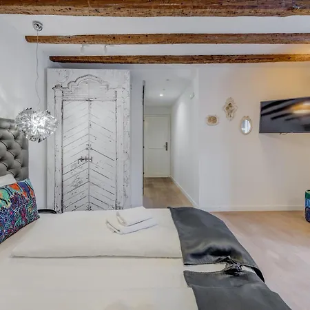 The Code Luxury Pensjonat Split