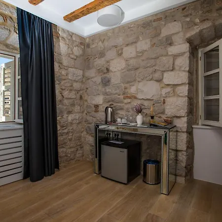 The Code Luxury Konukevi Split