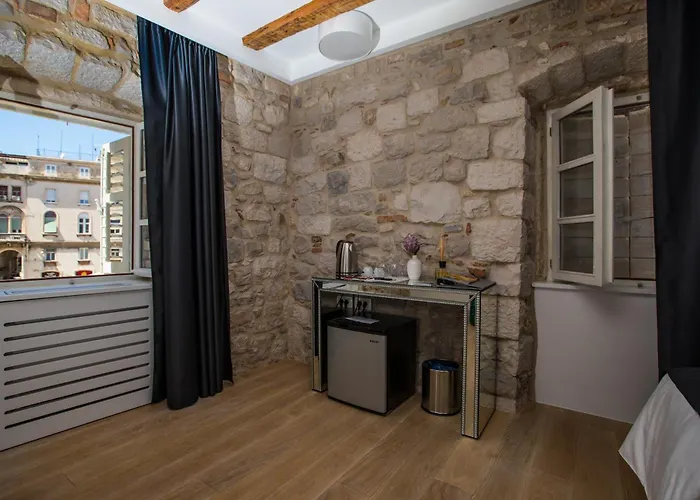 The Code Luxury Gasthuis Split